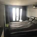 胡拉姆公寓 * 巴拉通雷勒