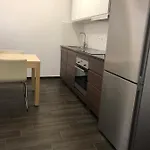 胡拉姆公寓 巴拉通雷勒