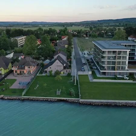 Apartamento Hullám