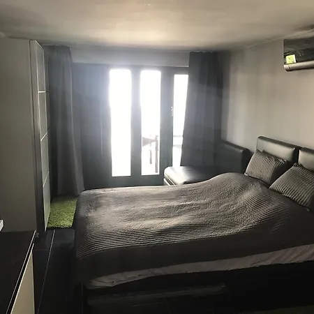 Hullam * Balatonlelle