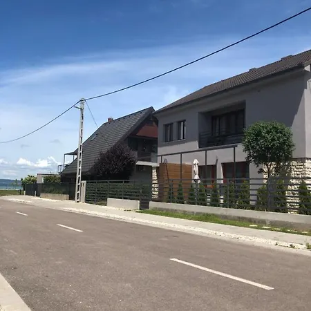 Hullam Lejlighed Balatonlelle