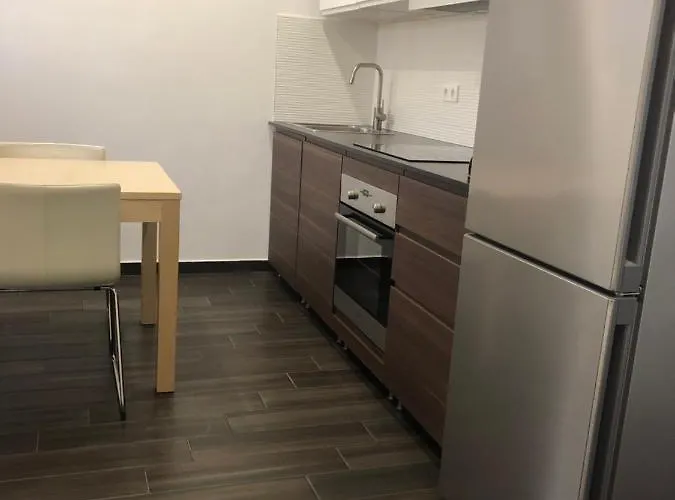 Hullam בלטונללה